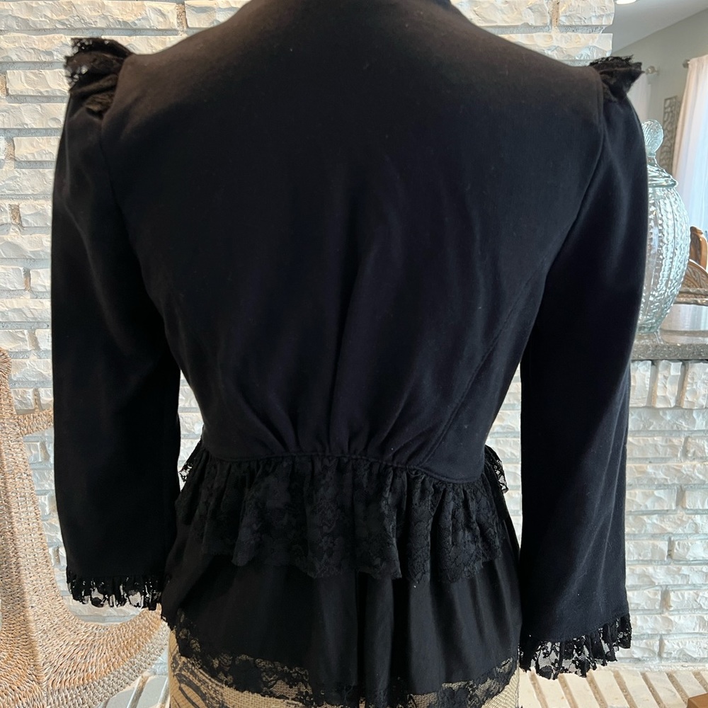Green Envelope Jacket Top Lace Detail - Picture 4 of 8